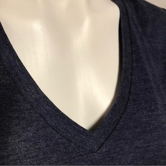 CHICAGO BEARS NFL Team Womens Navy Blue V Neck SS tee shirt Size Med NWT - Picture 6 of 7